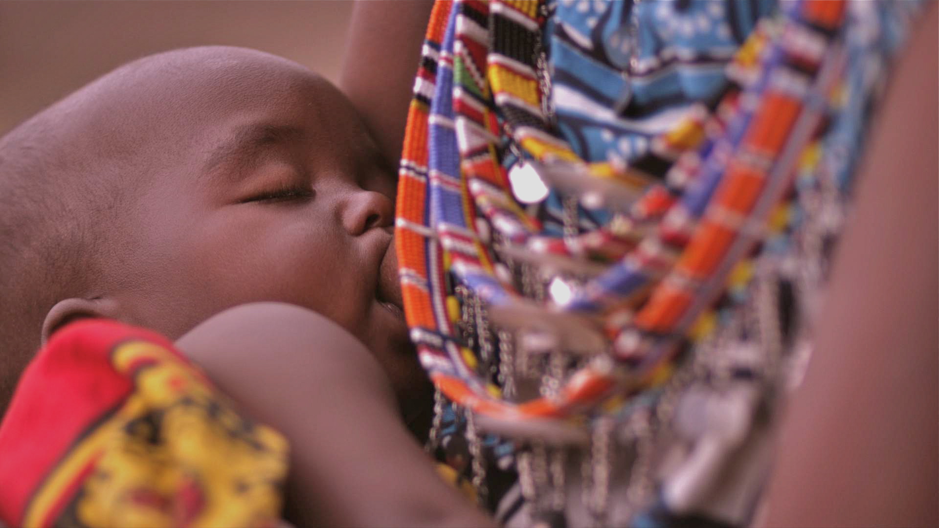 9-Kenya-Massaymombreastfeeding